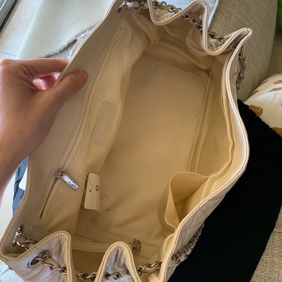 AUTHENTIC CHANEL EAST WEST ACCORDION FLAP BAG - Picture 4 of 8